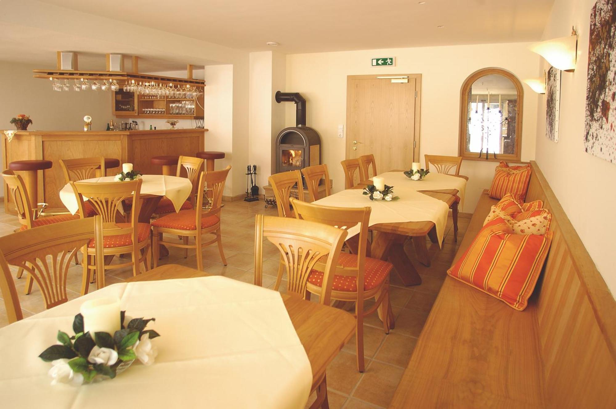 Bed & Breakfast Landhaus Strasser Söll Exteriör bild