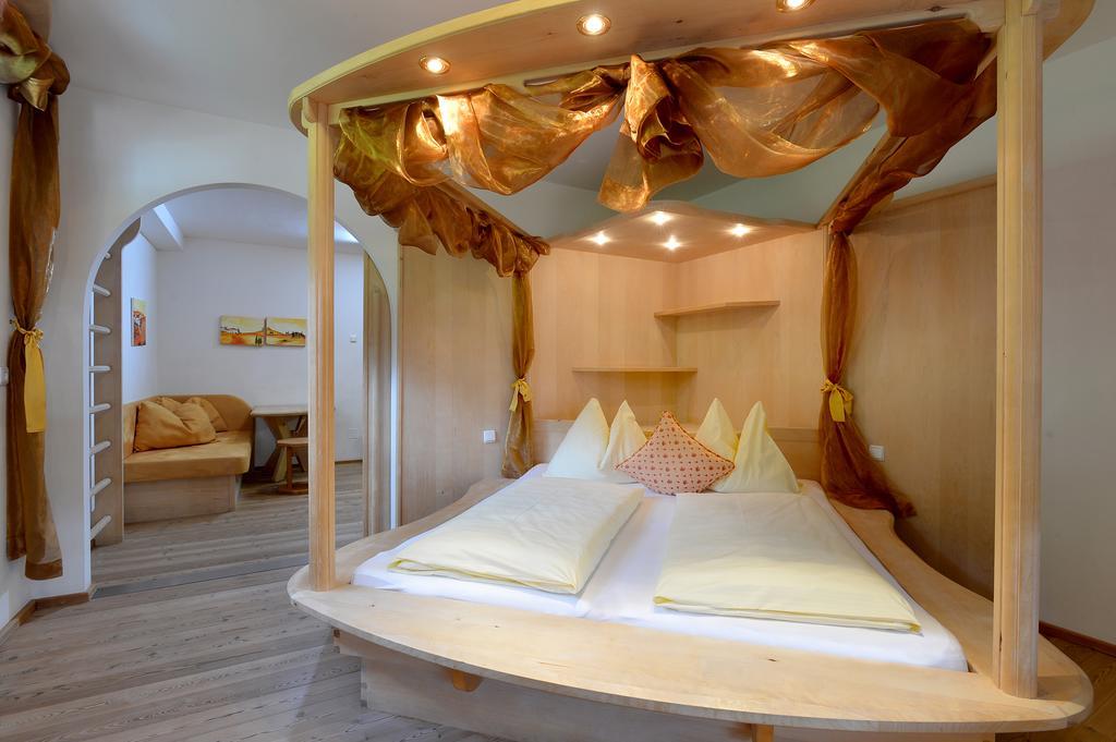Bed & Breakfast Landhaus Strasser Söll Exteriör bild