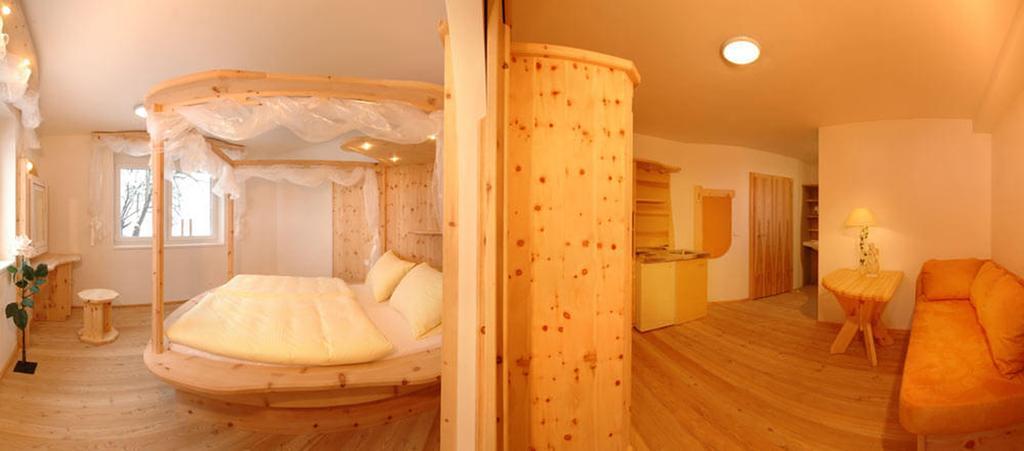 Bed & Breakfast Landhaus Strasser Söll Rum bild